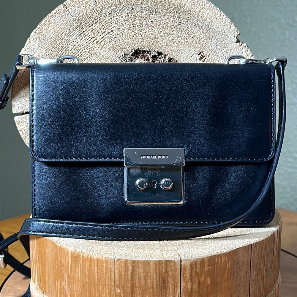MICHAEL KORS Small Sloan Leather Gusset Crossbody